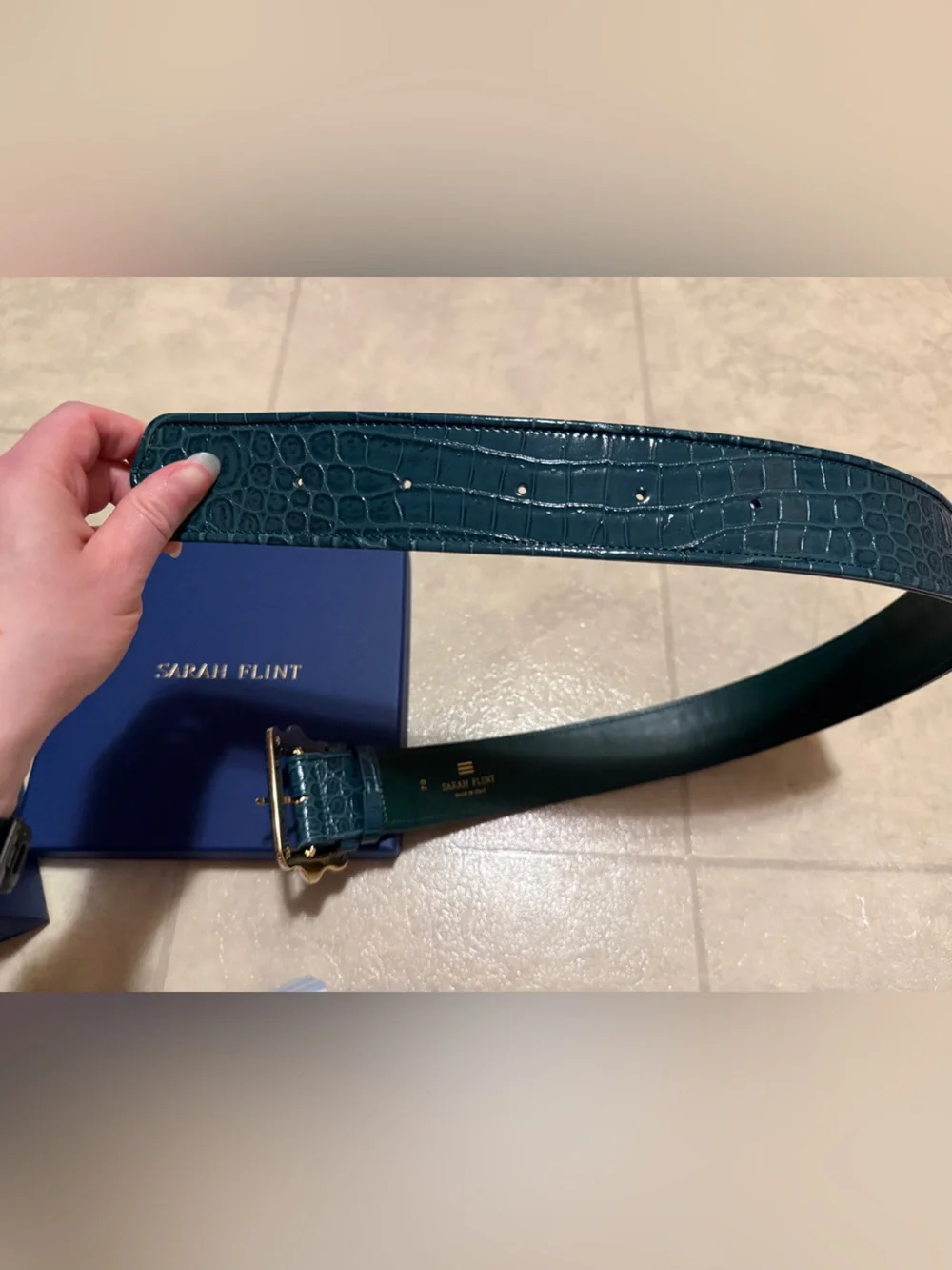 NIB Sarah Flint Green Croc-Embossed Leather Belt w/ Scalloped Gold Buckle-70cm/S